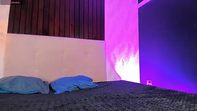 Ash_Russell live sex cam