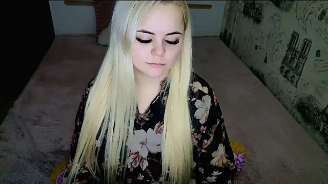 lovely-eyes's cam snapshot