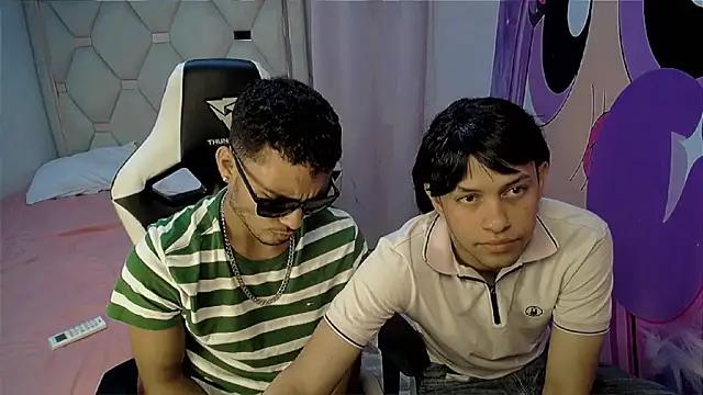 Yoxuee_'s cam snapshot