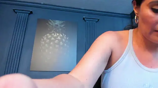 scarlet_edwars's cam snapshot