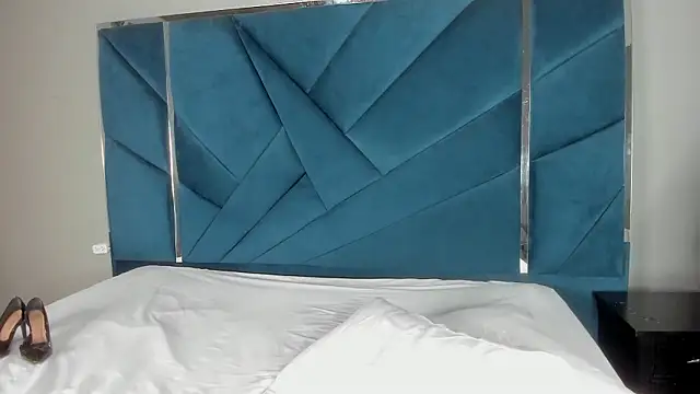 KikaDuque's cam snapshot