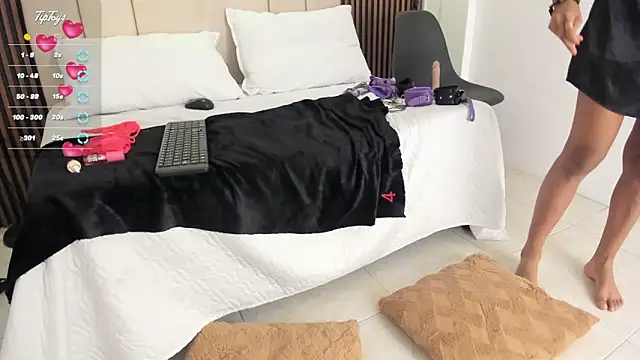 catiusca_reyes_03's cam snapshot