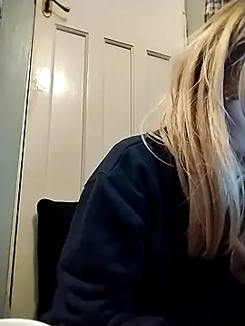 Amy01112 live sex cam