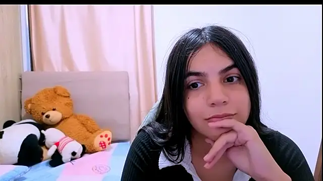 _elenna's cam snapshot