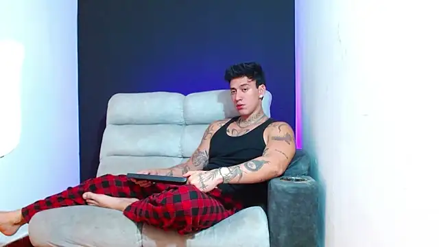 JUSTIN_FULLER1's cam snapshot