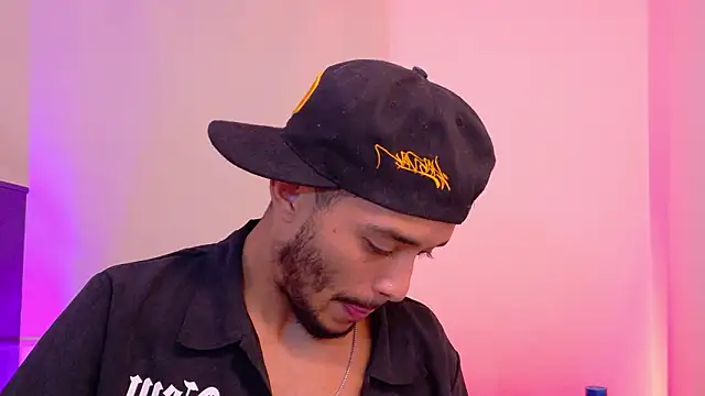 eross_chipre_'s cam snapshot