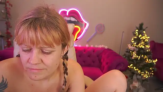 BellaLaPetit's cam snapshot