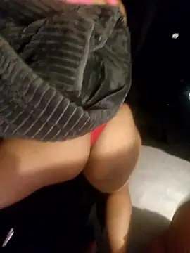 Julie9toma's cam snapshot