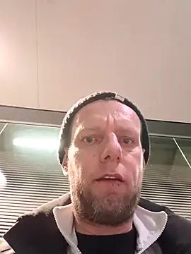 Kw8585kw's cam snapshot