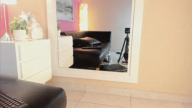 Tiffanysurez_'s cam snapshot