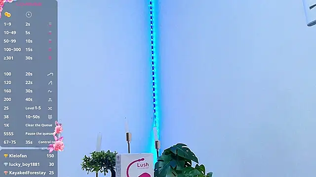 AllyLouis's cam snapshot