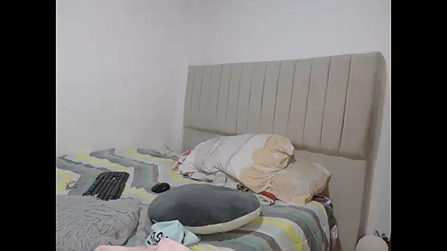 Stepmom_slut_50's cam snapshot