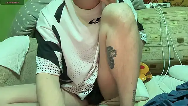 tyler_8x's cam snapshot