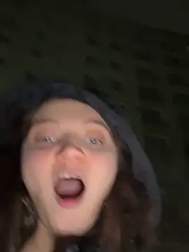 TheYourL's cam snapshot