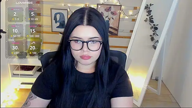 Mona_Esty's cam snapshot