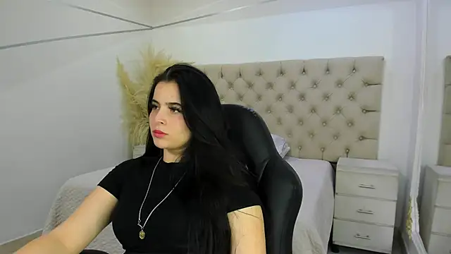 ChannelWhitee_'s cam snapshot