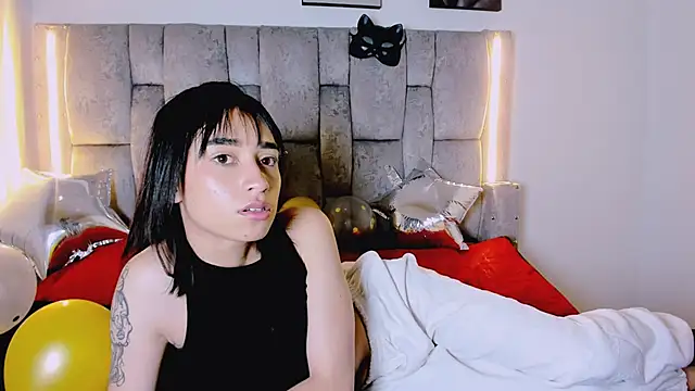 Alahia_rosee's cam snapshot