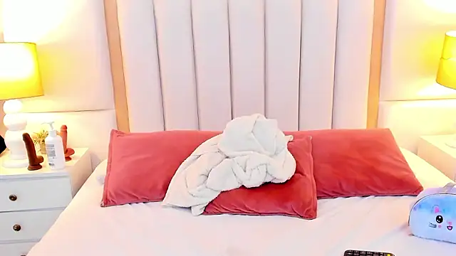 LaylaaDoll's cam snapshot