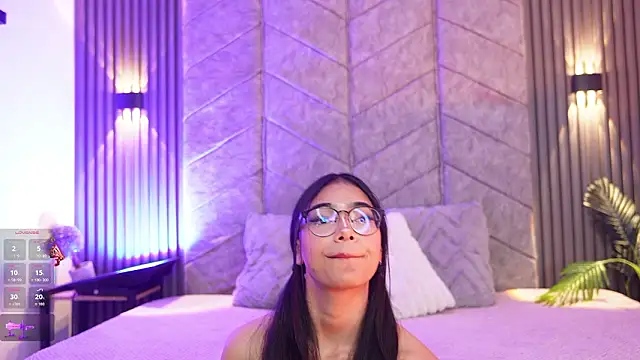 _ViolletteNoir_'s cam snapshot