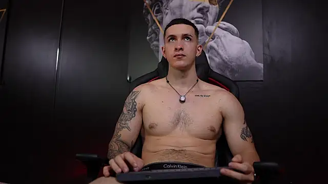 JacksonOlsenn live sex cam