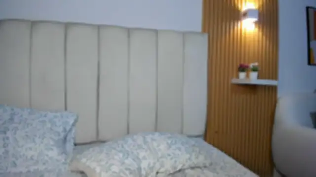 Lunita_naughty live sex cam