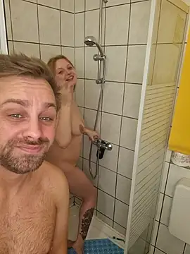 MichelleVibes18 live sex cam