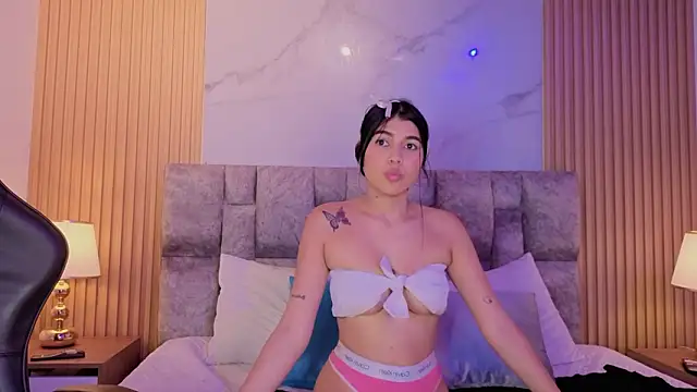 ruby_pink_'s cam snapshot