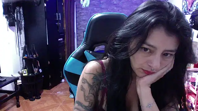 AngelaQueen_'s cam snapshot