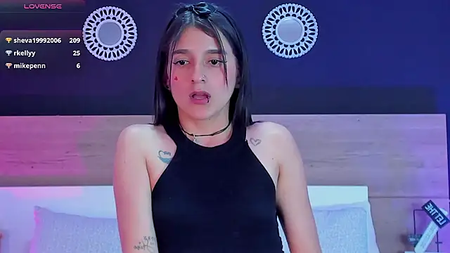 MiaTaylorSweet's cam snapshot