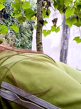 yula-bi's cam snapshot