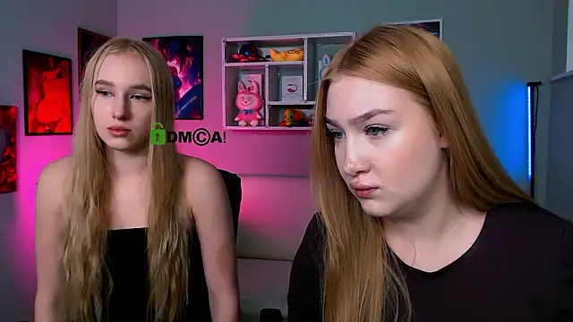 playful_sophie's cam snapshot