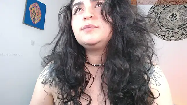 Marci_owo's cam snapshot