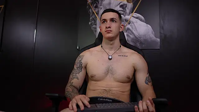 JacksonOlsenn live sex cam