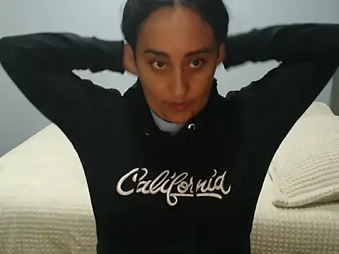 cute8smile's cam snapshot