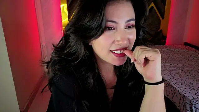 Luvienne's cam snapshot