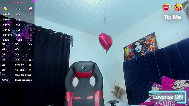 Bombom_brown1's cam snapshot