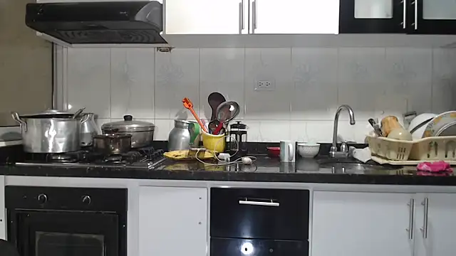 kateleyagrey's cam snapshot