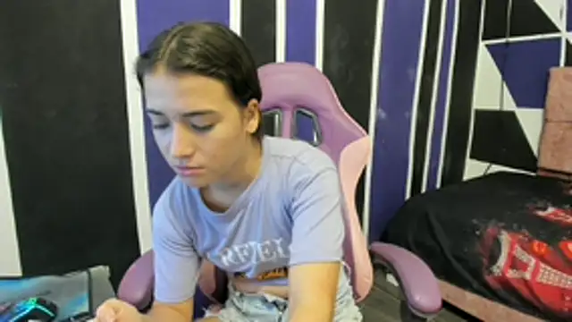 scarleth18's cam snapshot