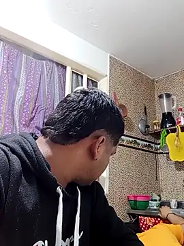 Boycuriousxxx's cam snapshot