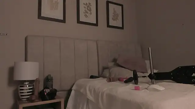 _dakota_a's cam snapshot