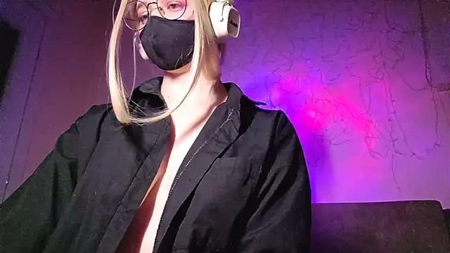 DanaWard's cam snapshot