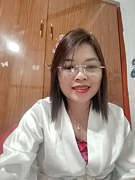 Cover-baa live sex cam