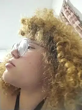 SirenRouge_69's cam snapshot