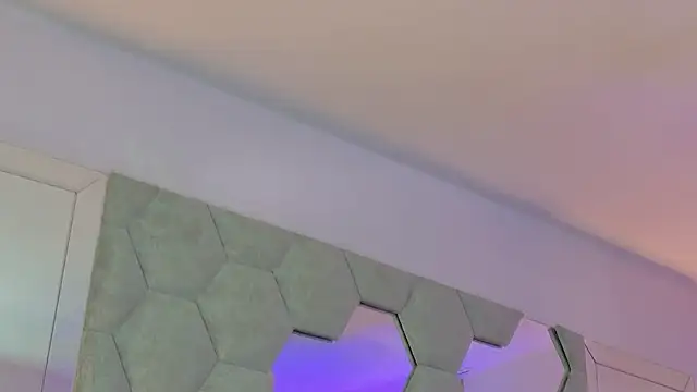 NicoleArmani's cam snapshot