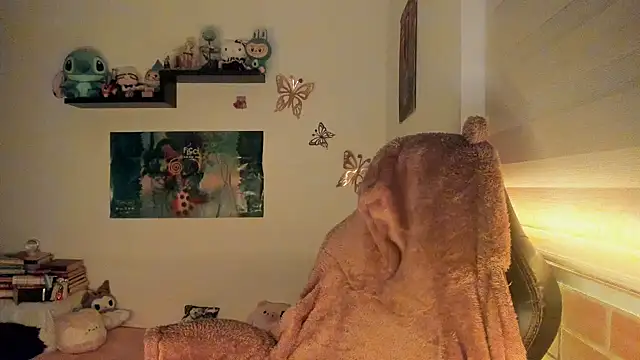 Shaddycute_'s cam snapshot