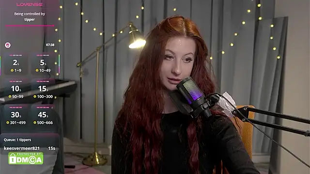 caty_cuddly live sex cam