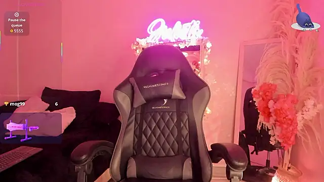 JuliethMoss's cam snapshot