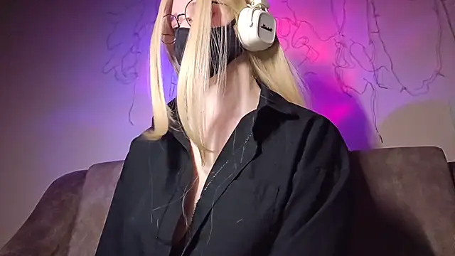 DanaWard's cam snapshot