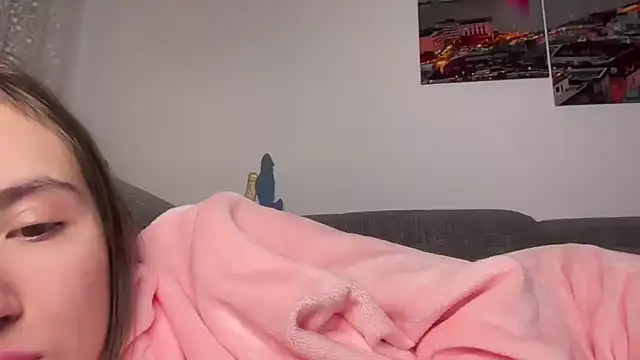 EmilyWi_'s cam snapshot