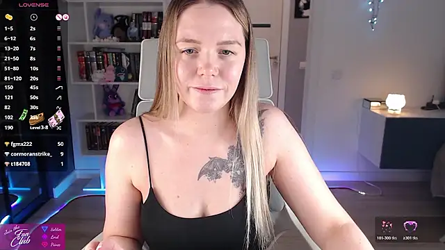 Emma_Bryan's cam snapshot